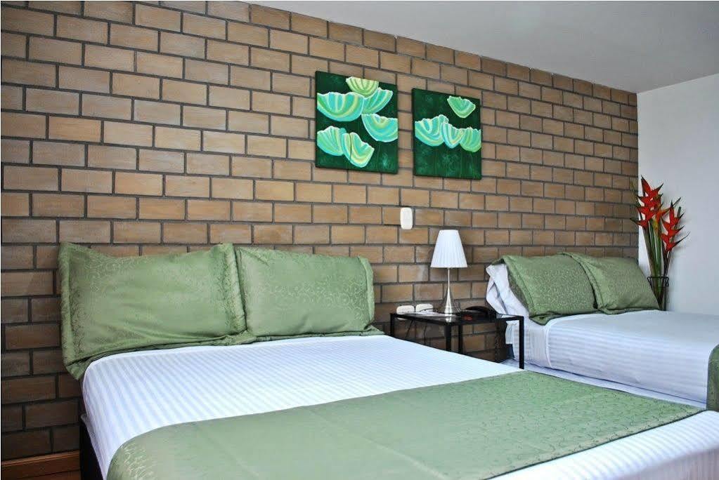 Hotel Portal De Milan Манісалес Екстер'єр фото